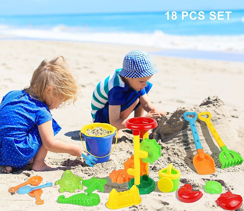 18 Piece Beach sand Toy Set Bucket Shovels Rakes Sand Wheel Watering Can Molds